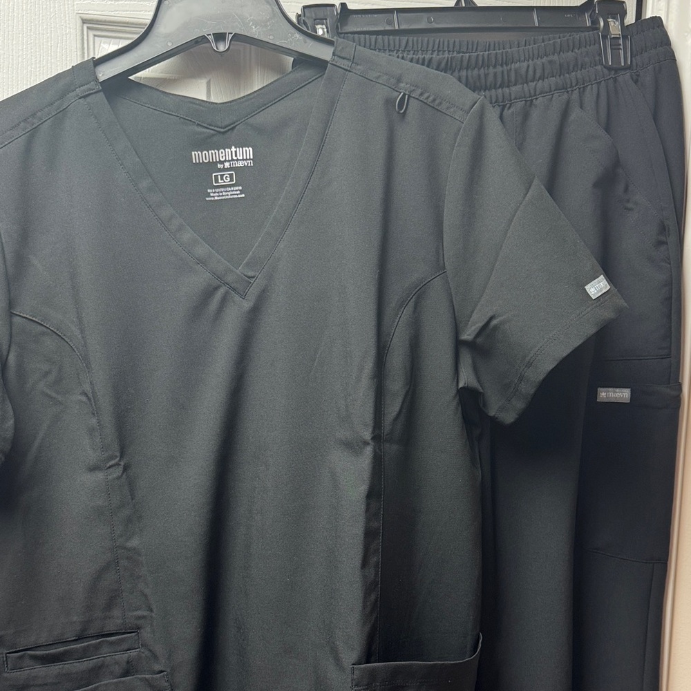 Women's momentum by maevn Black Scrub Set